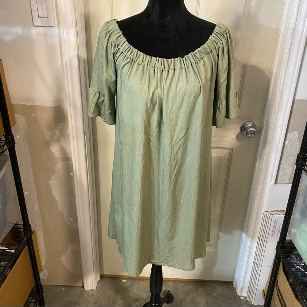 See You Monday Dress Woman’s XL off shoulder elastic neckline green mini dress